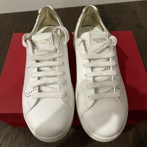 SOLD! NIB Valentino Backnet Perforated Sneaker,Gold,35.5